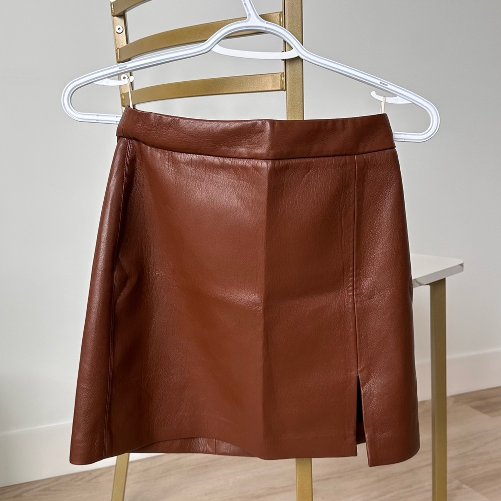 Elegant Wilfred Brown Vegan-Leather Skirt